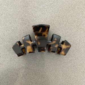 Teleties Medium Hair Claw Clip